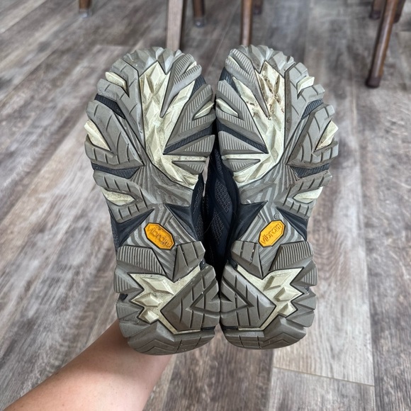 Merrell Moab Black Hiking Shoes - Picture 3 of 10